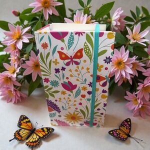 Diamond Press Book of Faux Pearl Embellishments - NEW